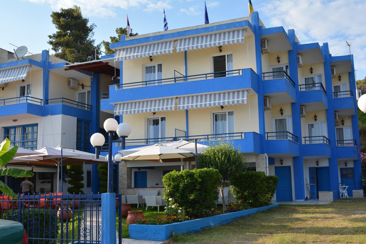 Kangaroo Hotel Mola Kalyva Exterior photo